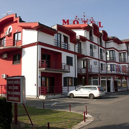 Taxi Bar Motel Bosanska Gradiska Esterno foto