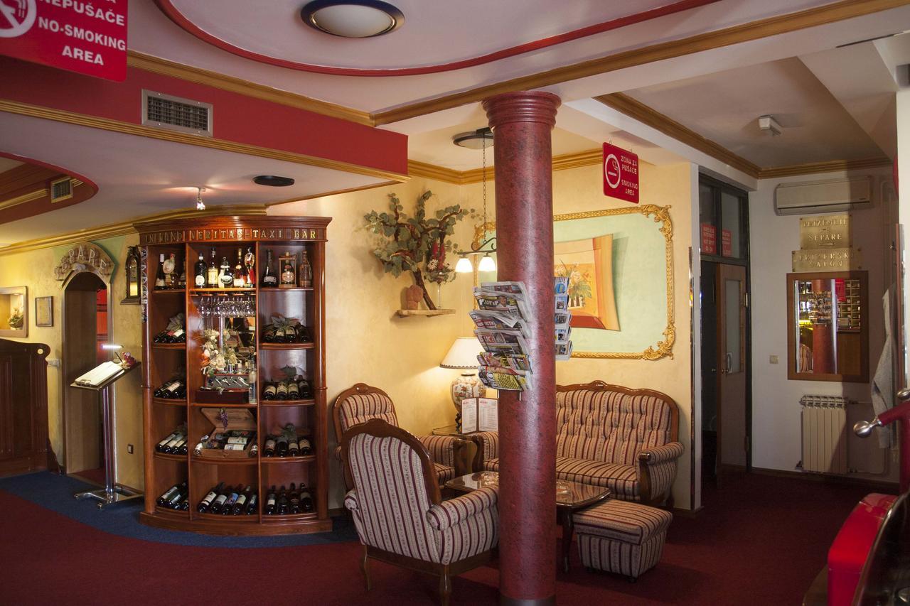 Taxi Bar Motel Bosanska Gradiska Esterno foto