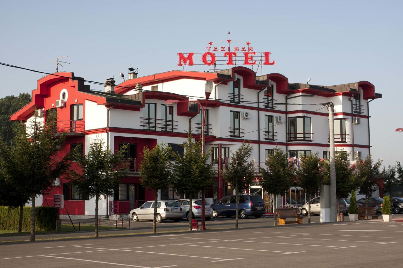 Taxi Bar Motel Bosanska Gradiska Esterno foto