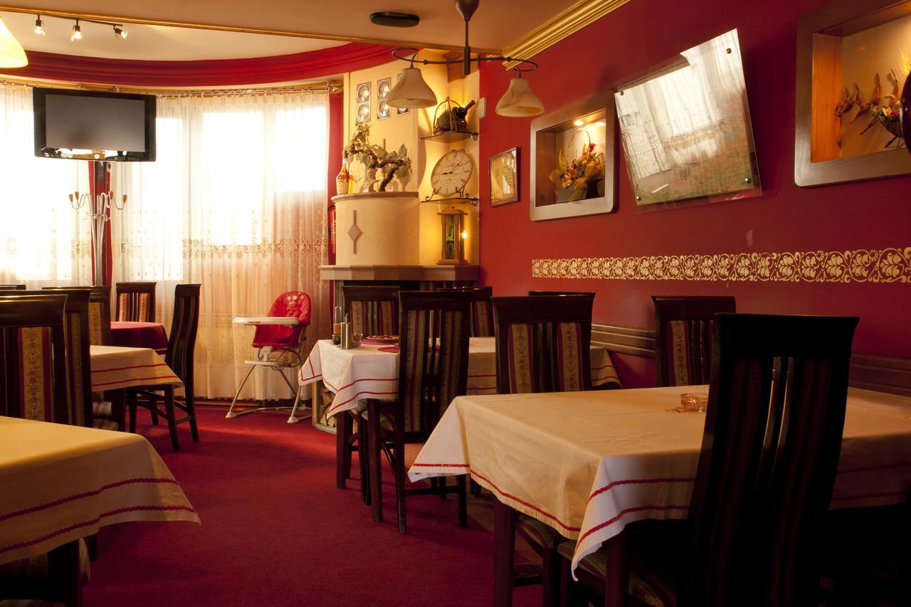 Taxi Bar Motel Bosanska Gradiska Esterno foto